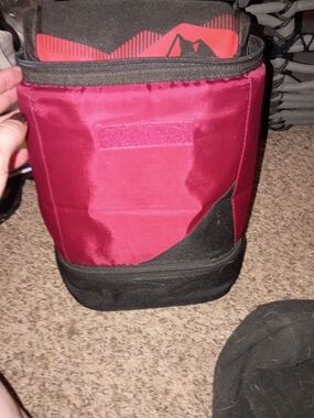 Women's Insulated Burgundy and Black Lunch Bag - Compact Carry